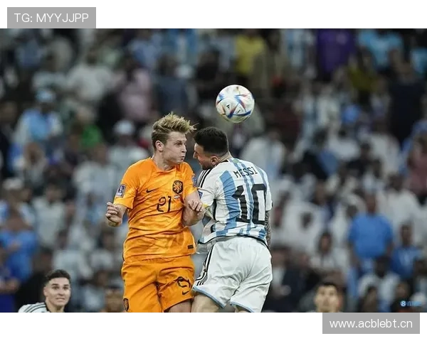 德容 vs 楚阿梅尼:防守能力与中场屏障作用对比 德容 vs 楚阿梅尼:防守能力与中场屏障作用对比