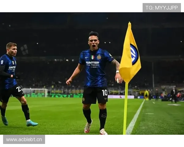 若昂·坎塞洛近期攻防两端表现稳健并持续提升