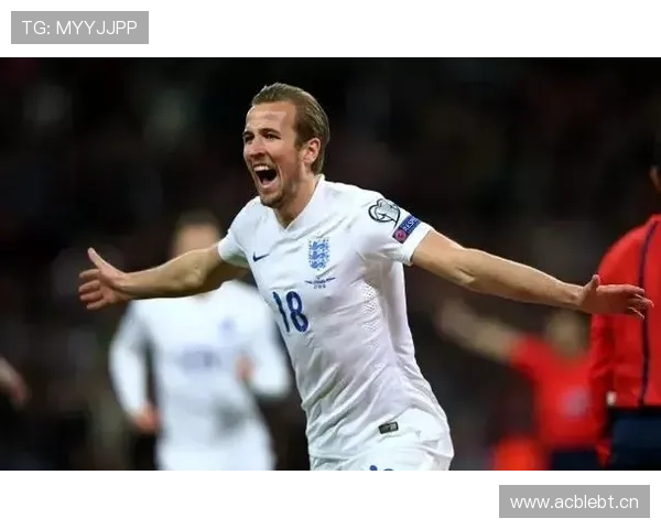 哈里·凯恩居然在训练场上摔了个跟头，这曼城球星们还笑岔气了？