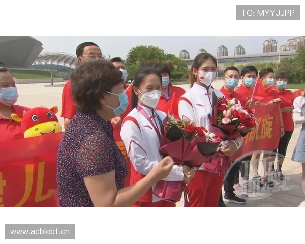 朱雪莹训练完直接拎爱马仕去吃米其林，这哪是运动员啊